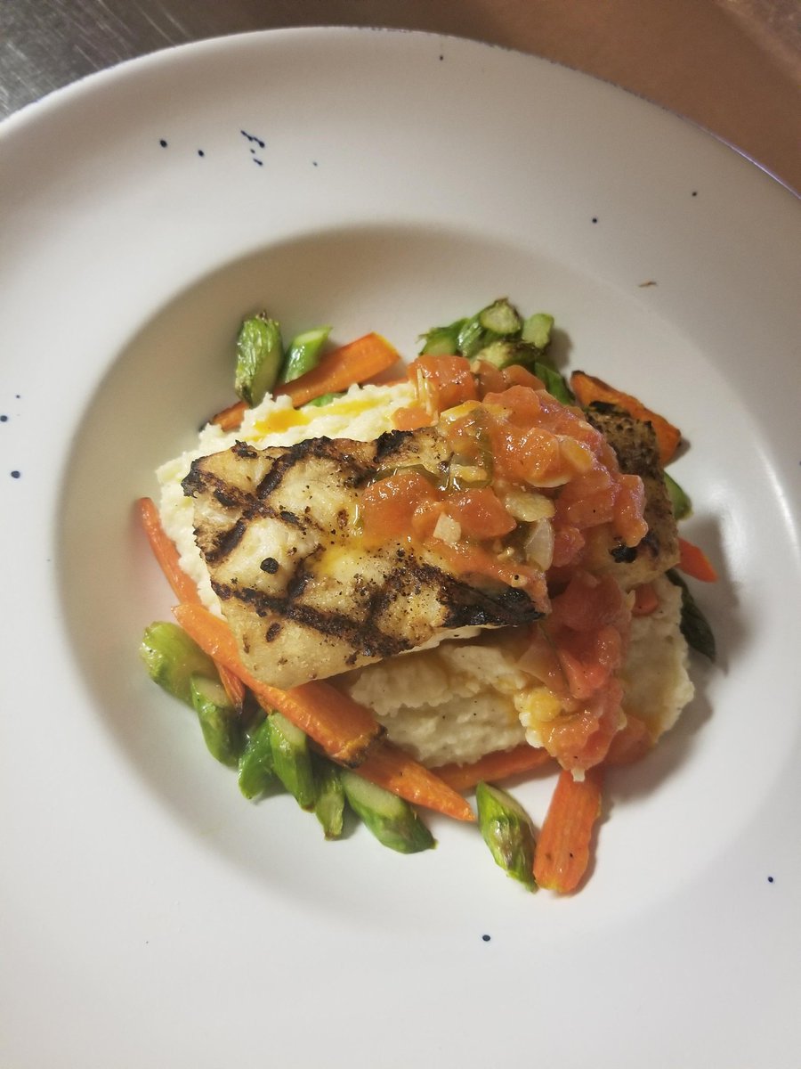 ChefEricLeClere's tweet photo. #chefericleclere #landofnoms https://t.co/Hr5peavE8o