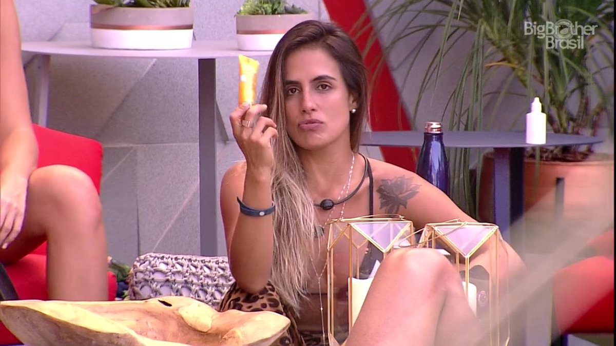 carolpeixinho's tweet photo. Mais é muito meu nenê mesmo. Coisa mais linda gente ! #TeamPeixinho #BBB19 https://t.co/9ZNcsKIDV5