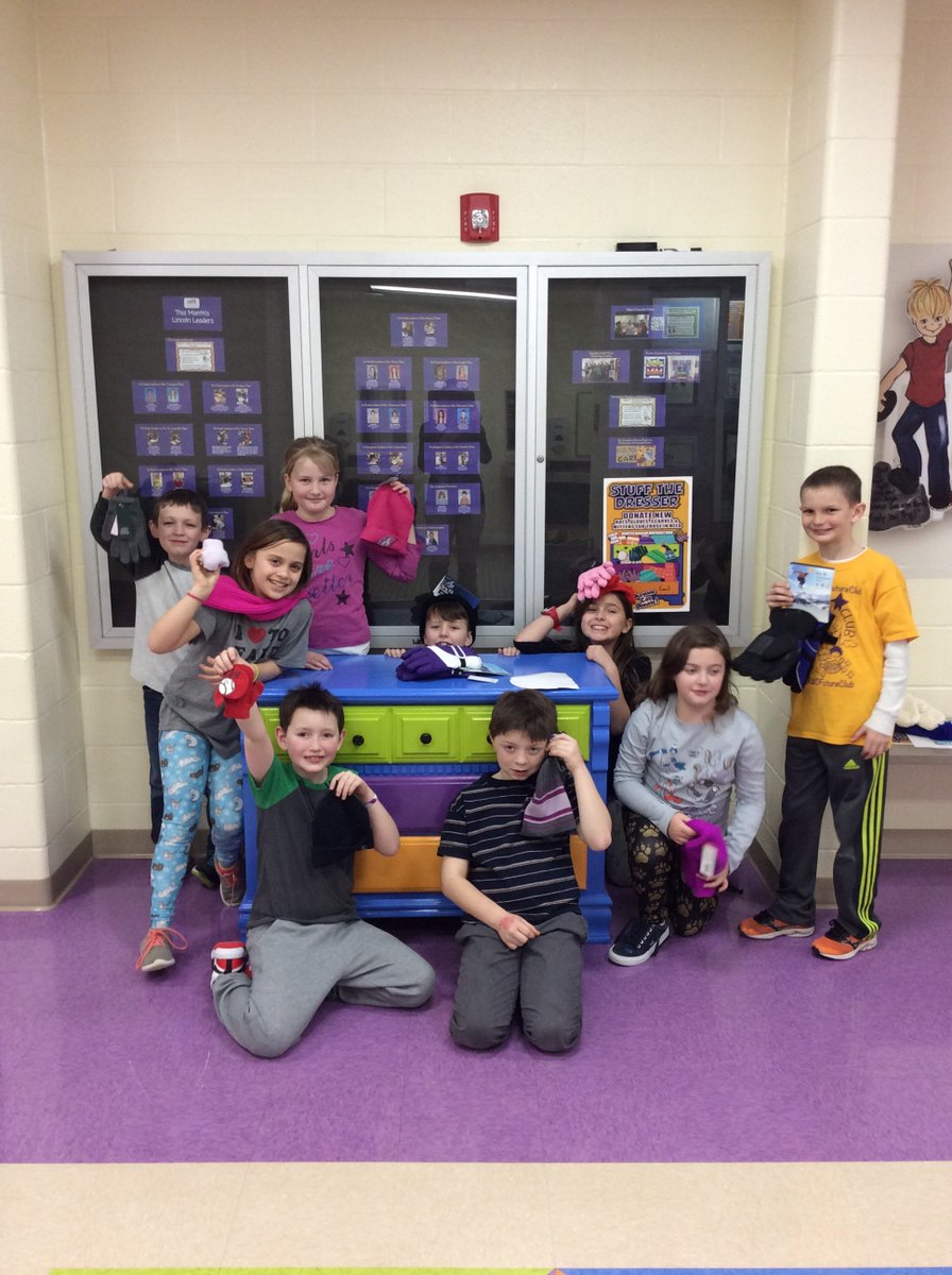 LkwdService's tweet photo. Our 3rd Grade Leaders of Community Service want YOU to keep stuffing this dresser with warm clothing items for those in need this winter! Keep on going Lincoln Elementary.... all items benefit HandsON @HandsOnNEO @LkwdLincoln @LKWDCoe @lkwdkkelly @lkwdHennessey https://t.co/a1XdVmkyPq