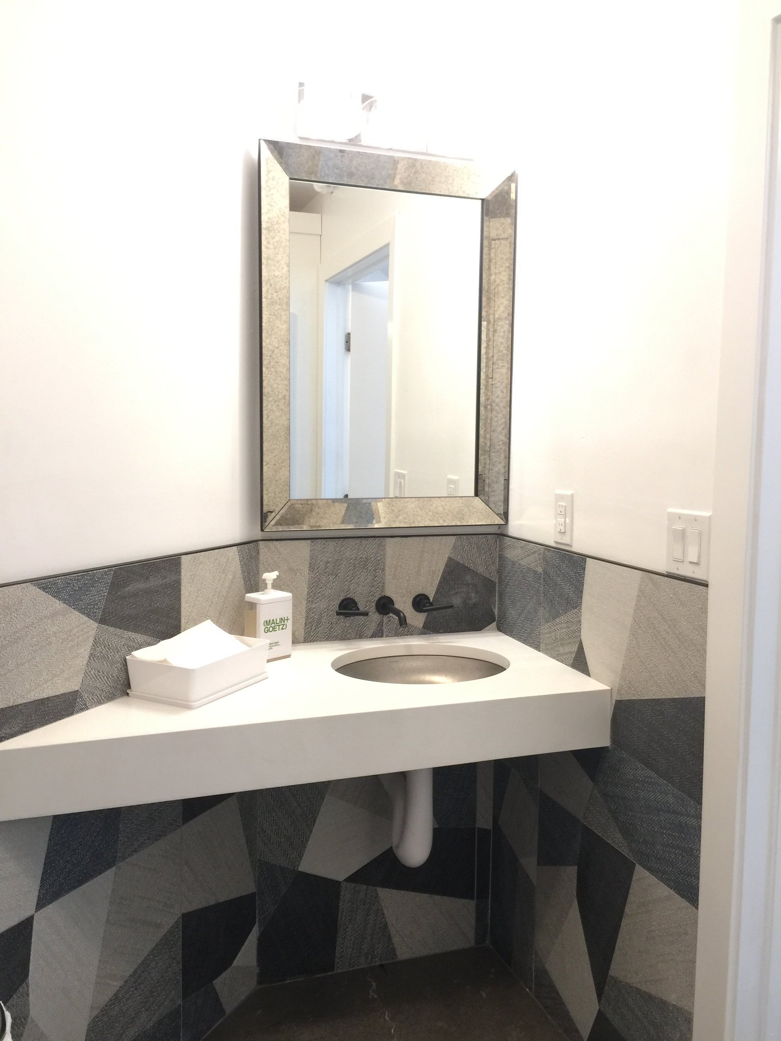 Arizona Tile on Twitter "Looking for bathroom design inspiration? DigitalArt Mix Deco 24x24 is