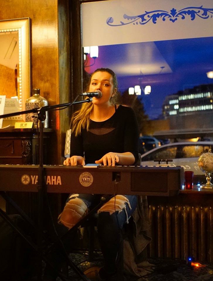 MikalynFans's tweet photo. #Hayters Come one come all! Mikalyn @MikalynMusic concert this Friday 1/18/19 7:30PM–10PM EST @ @redbrickguelph
#FBLive will be attempted
#RedBrickCafe #Canadian #pianist #keyboardist #vocalist #keyboard #piano #voice #Ontario #indie #musician #Canada #singer #songwriter #Mikalyn https://t.co/m2ctonM7wI