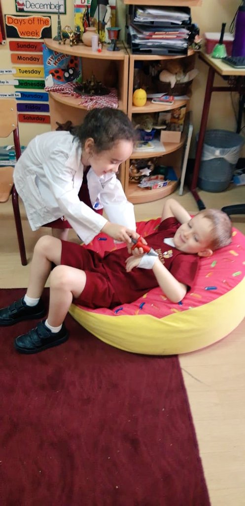 Foundation Stage 2 | Raffles International School tweet media