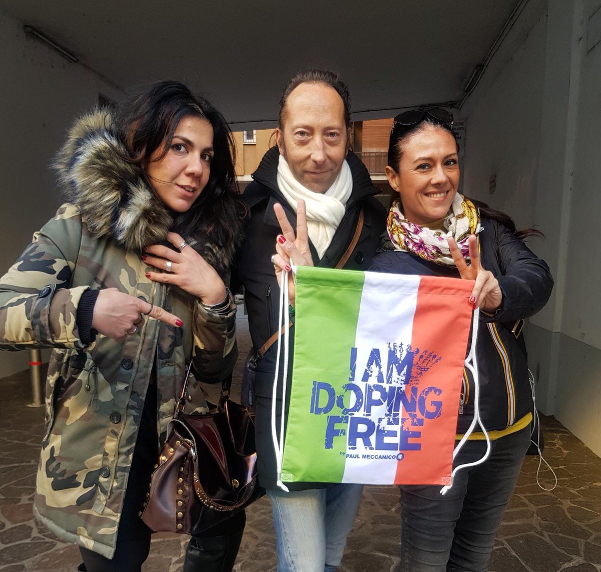 IAMDOPINGFREE's tweet photo. ... stiamo lavorando ad una grande novità ... di cosa si tratta ?
STAY TUNED ❤️
@GiusyVersace 
#iamdopingfree https://t.co/ghxO2Ayp5c