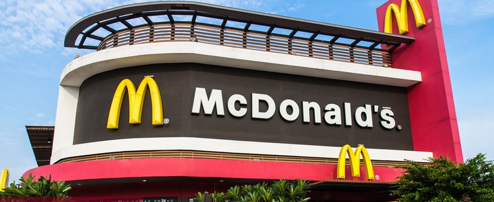 Clausuran un McDonalds por la presencia de roedores y cucarachas https://goo.gl/Bnv7Fa