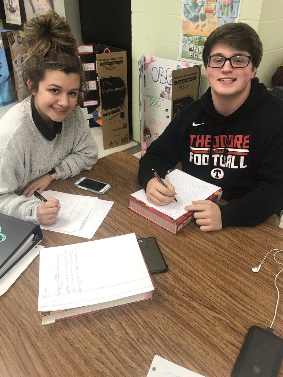 BobcatMedical's tweet photo. This week we are learning blood pressure, practicing pulse and respiration skills, completing class work, and prepping for the Red Cross Blood Drive! #MultiTaskingIsAnUnderstatement @TheodoreAcademy  @TheodoreBobcats @chip_menton @Careertechmob https://t.co/JlqQluRu6Z