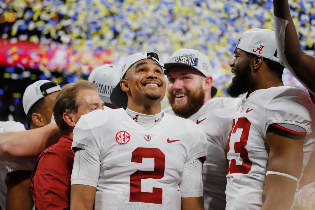 Jalen Hurts announces transfer to Oklahoma University