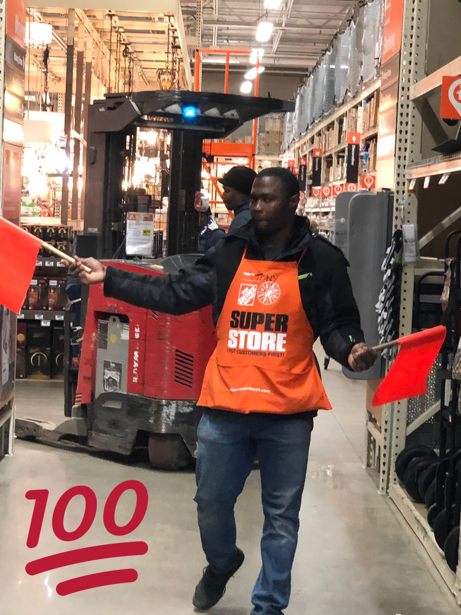 You have been spotted Antonio doing the right thing! #workingsafe #10-4 #homedepot0915 @aly_ASDS @ClaytonEloise @eugeneacosta9 @LemmaTony