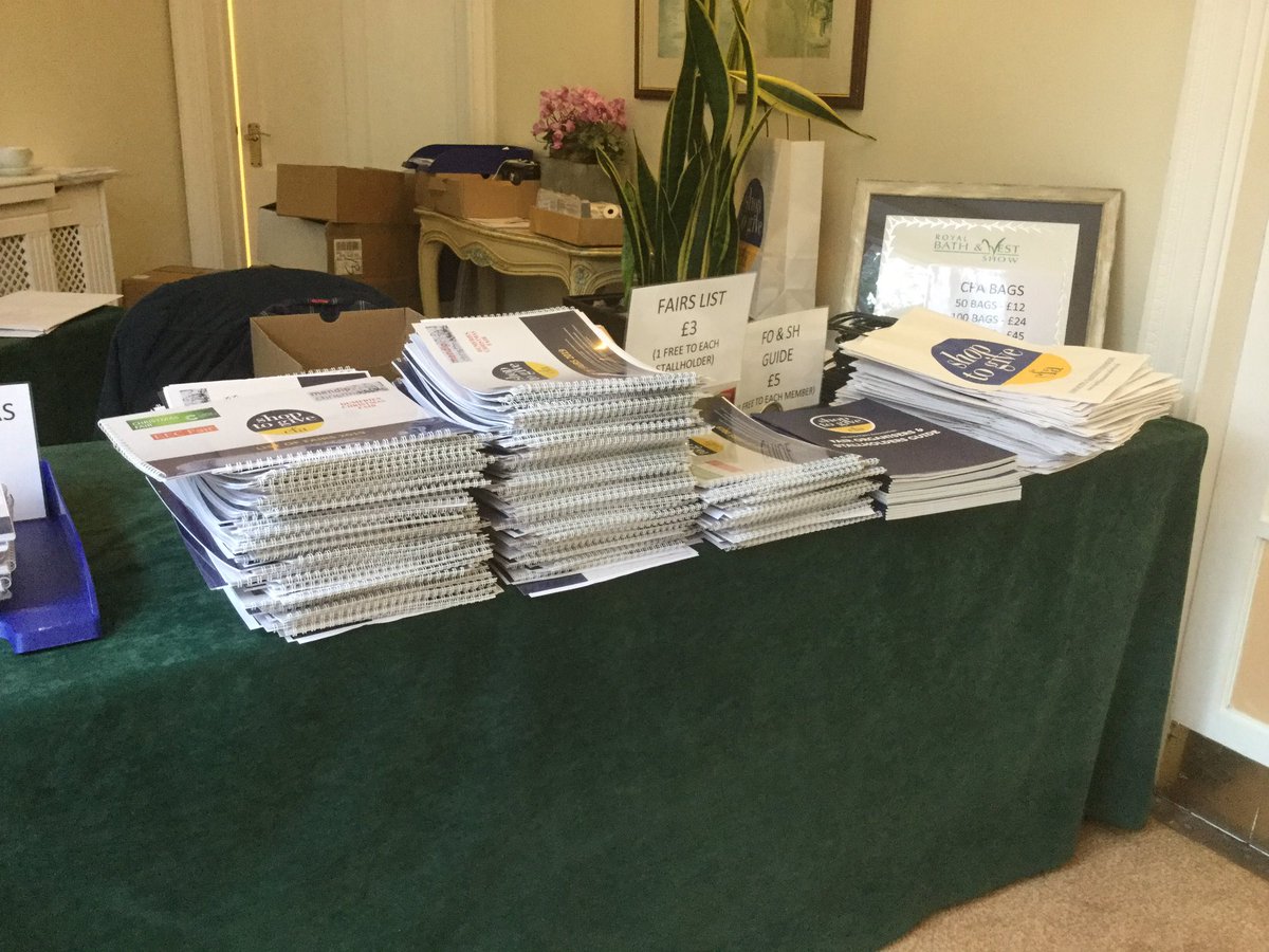 shop2give_CFA's tweet photo. Issuing the much awaited 2019 #Fairs List at the CFA AGM/conference yesterday. Everyone of our #stallholders gets one which really helps to plan their fairs year #shoptogive #findafair #newstallholdersgallery #speedpresentations https://t.co/yADhxSOB9F