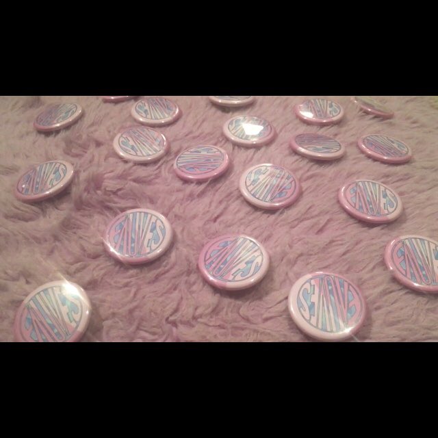 fauvesband's tweet photo. Glasgow- it seems someone has stolen our merch. 

We bought all of our merch from our own pockets so this is a bit of sore one for us 😥
Last seen 22nd December.

Please RT to help us find it!! https://t.co/xmp4xhu3mp