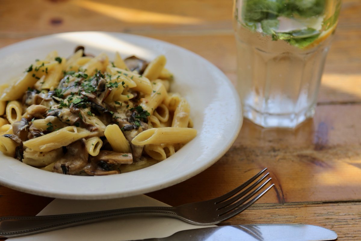 DearPizzaUK's tweet photo. Pasta Al Pollo, packed full of protein 💪🏽
Available #glutenfree 
#protein #pizzeria #londonpizzeria #pasta #highbury #islington #italian #foodie #londonfoodies #italianfood #london #londonfoodie #restaurant #timeout #timeoutlondon #authentic #delicious #chicken https://t.co/zMuaZvd7IN