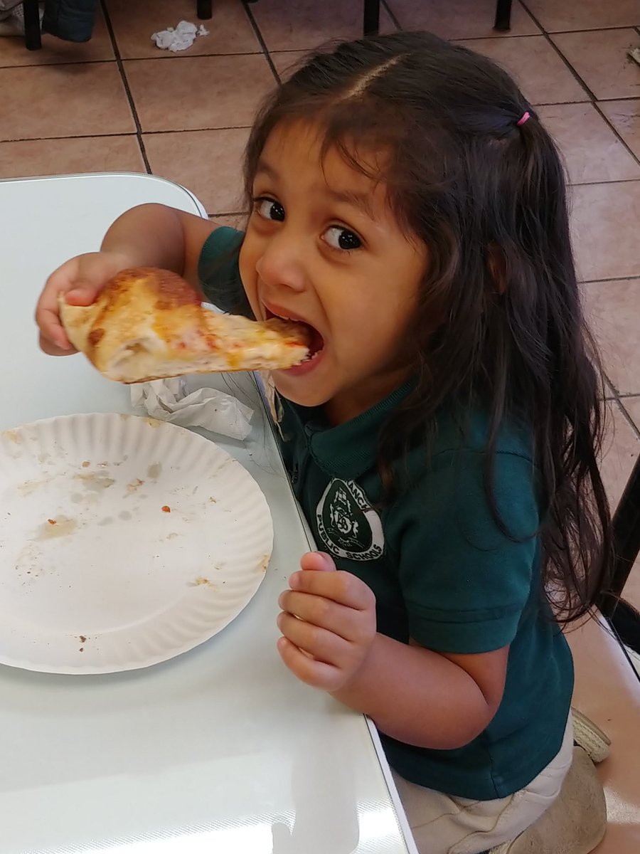 stewkids's tweet photo. We had an awesome visit at Rockafellas Pizza!!! https://t.co/xrZHwEW2XC