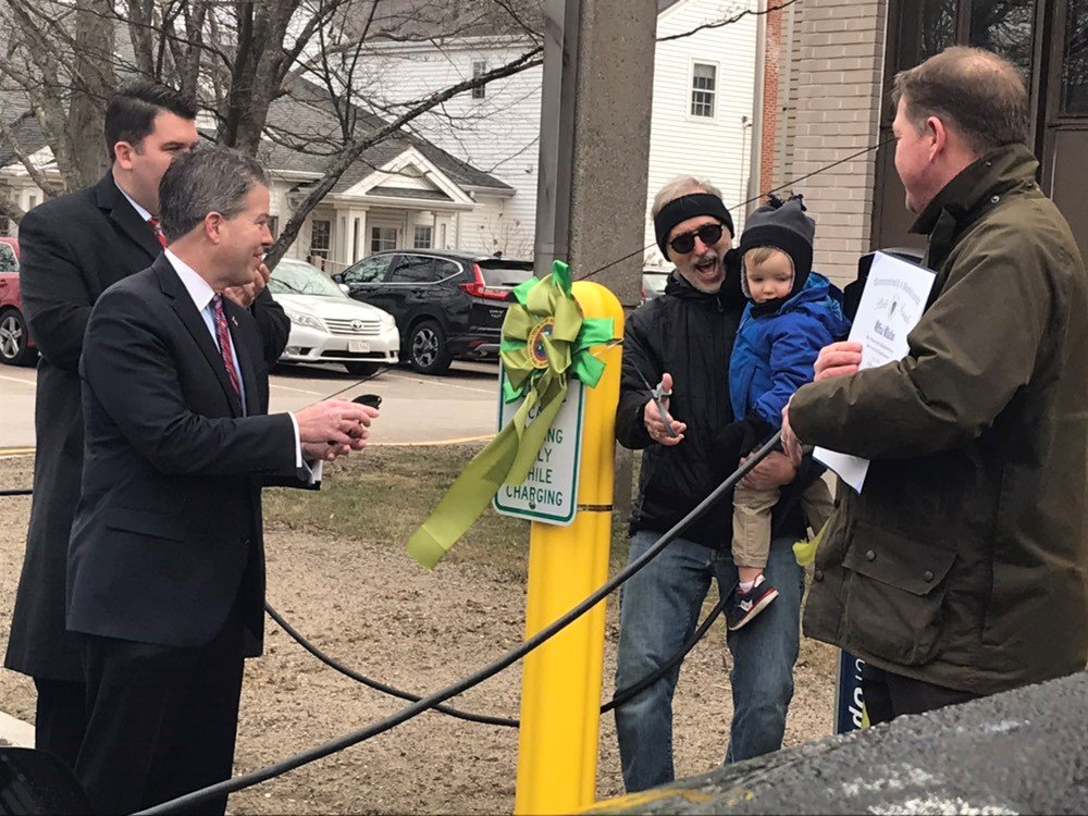 townofmiltonma's tweet photo. It was a "sustainable" day at #MiltonMA Town Hall for the ribbon cutting of the Town's 1st Electric Vehicle Charging Station!! #MiltonMA

 @EversourceMA @PowerOptions @ChargePointnet @WalterFTimilty @BillDriscollJr @MassDEP @Rwellsmpd @massmunicipal @tony4selectman https://t.co/h55zxCn2QB