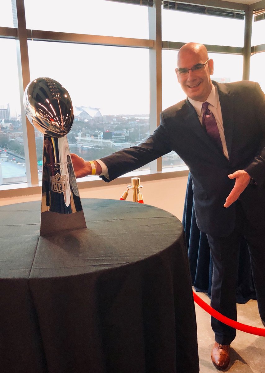 JohnMurrayII's tweet photo. We had a special “guest” at the office yesterday. Special thanks to the Atlanta Super Bowl LIII Host Committee for choosing Accenture to host the final meeting of the Executive Advisory Committee at our freshly minted Atlanta Innovation Hub.  #ATLSB53 #accenture_us https://t.co/rSYuwefu0c