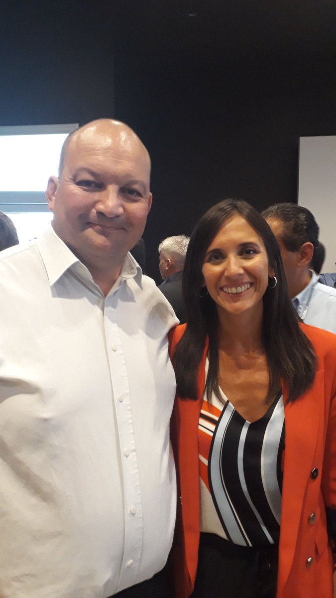 brunofontana1's tweet photo. Hernoso recuerdo con @Sofiabrambilla en #Rayentray de Puerto Madryn.
Esta todo en marcha con proyectos innovadores en nuestro país.
Gracias por la visita y el compromiso con el país.... https://t.co/9WyHpJFsDA