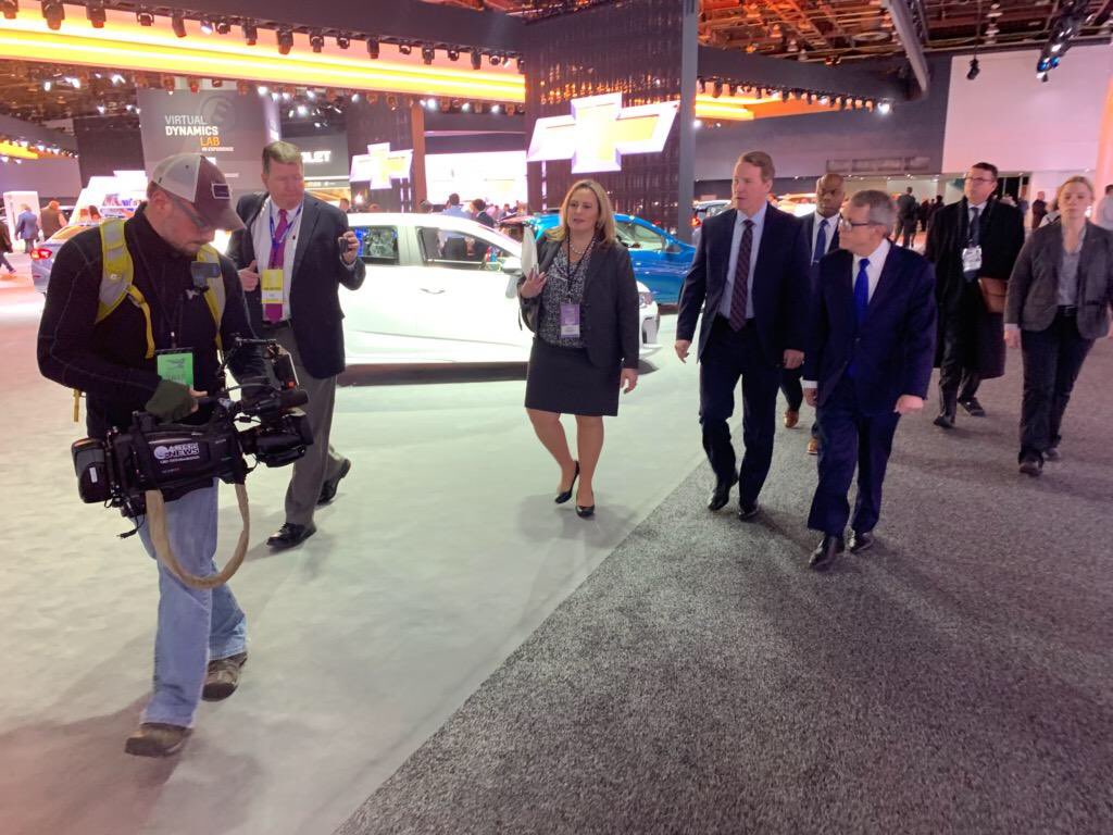 JonHusted's tweet image. I’m hitting the floor at the Detroit Autoshow (@NAIASDetroit) with Gov. @MikeDeWine! Just stopped to see the new @Honda Accord, made in Marysville, Ohio. #NAIAS