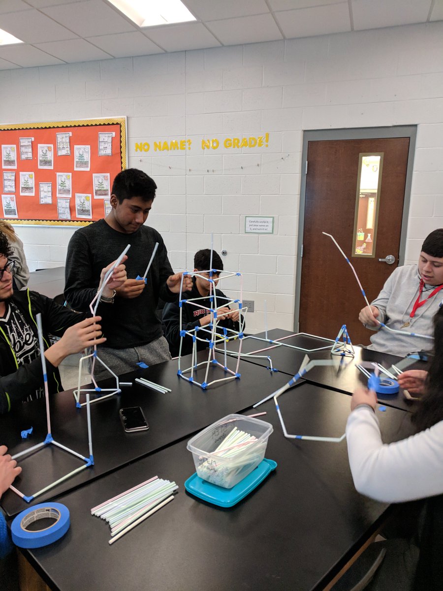 First meeting of the Loudon STEM club is done! IF YOU MISSED THE MEETING AND WANT TO BE A PART OF THE CLUB- 1. Come tell Mrs. Havrilak you're interested. 2. Follow this link to take the STEM survey- goo.gl/forms/1tT3hFj8…