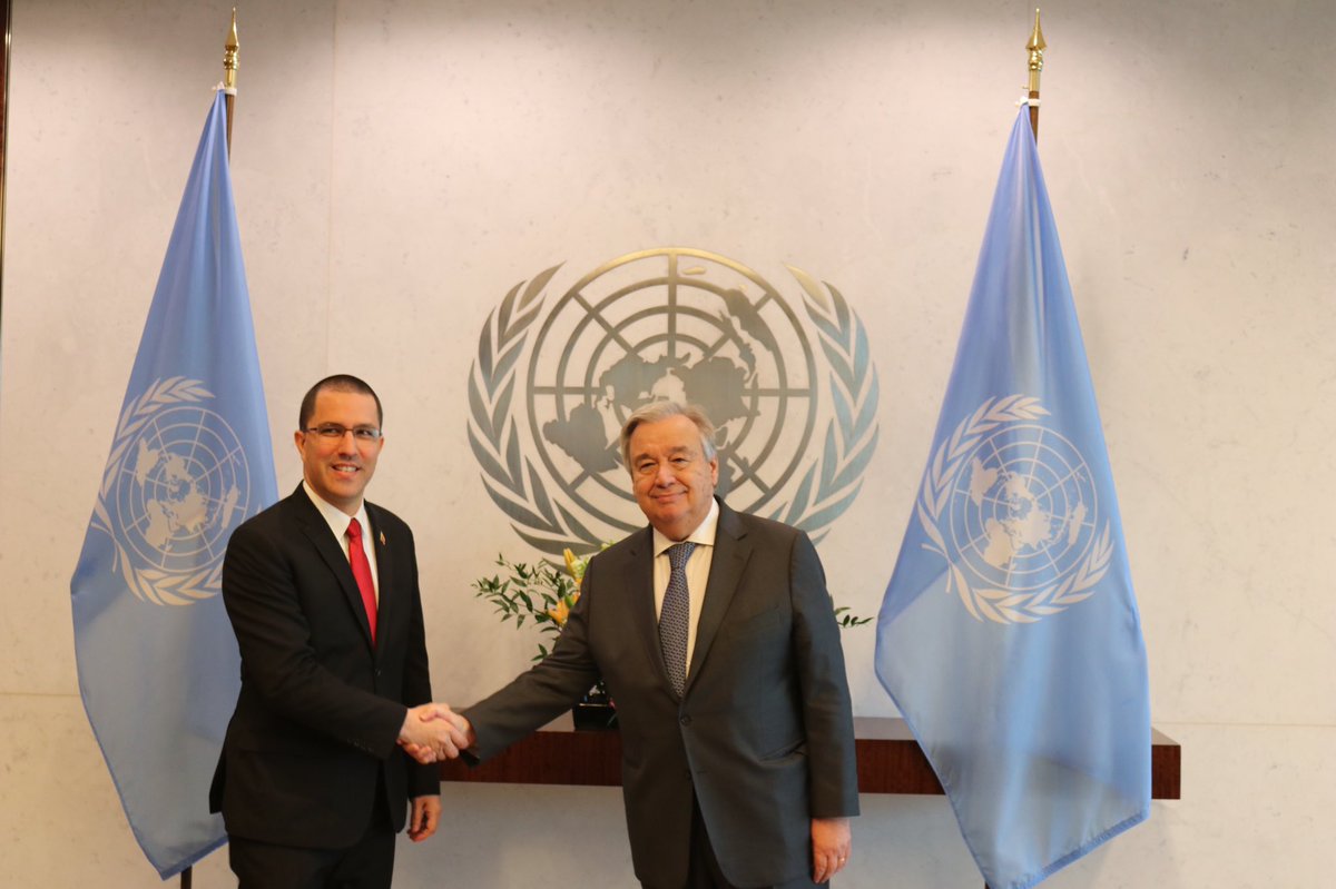 #AHORA | El Canciller de la República Bolivariana de Venezuela 🇻🇪<a href="/jaarreaza/">Jorge Arreaza M</a> es recibido por el Secretario General de la ONU 🇺🇳 <a href="/antonioguterres/">António Guterres</a> para profundizar el trabajo de la Agenda 2030, denunciar el intervencionismo y las constantes agresiones de EEUU contra Venezuela.