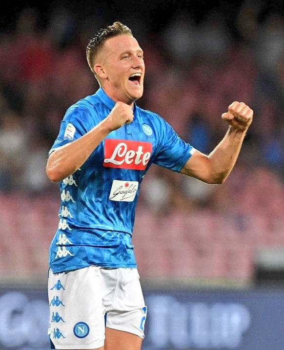 Minutaggio atleti @sscnapoli dopo 26 gare
4° @R_Albiol 1.845 min
21/21 titolare (1 gol)
5° @J21Calleti 1.800 min
23 gare/20 tit
6° #Zielinski 1.565 min
25 gare/17 tit (3 gol)
7° #MarioRui 1.485 min
19 gare/17 tit
8° #Hysaj 1.465 min
19 gare/16 tit
continua..
#NapoliSassuolo