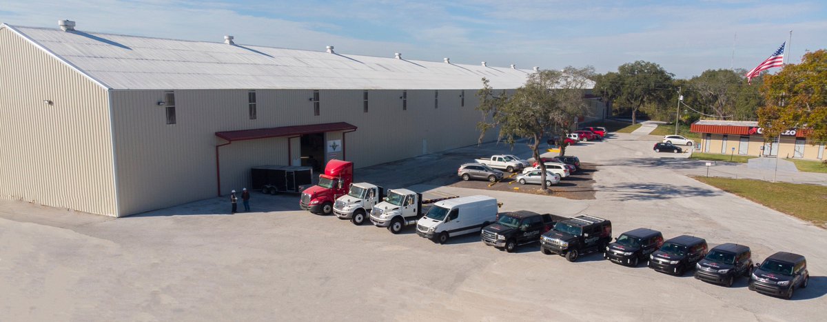 outlet_stone's tweet photo. Check out our large granite and quartz countertop factory. We have state-of-the-art equipment and service a 200 mile radius from Tampa.  Contact us for how we can help you! #homes #kitchen #bathroom #Granite #quartz #counertops https://t.co/1gmRBNmyPi