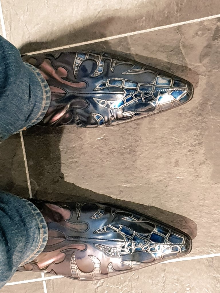 binaryicon's tweet image. New awesome boots arrived today, looking forward to taking them for a walk at the Brit Awards #jefferywest #britawards