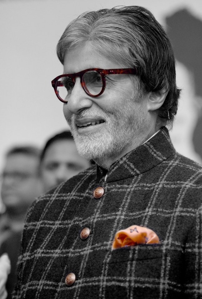 SrBachchan's tweet photo. T 3060 - Spending time with this generation kids, professionals, or any is a deep learning, never ever to be overlooked .. at my age you just sit back and listen .. and NEVER suggest !! https://t.co/NaY8aZ7HGk