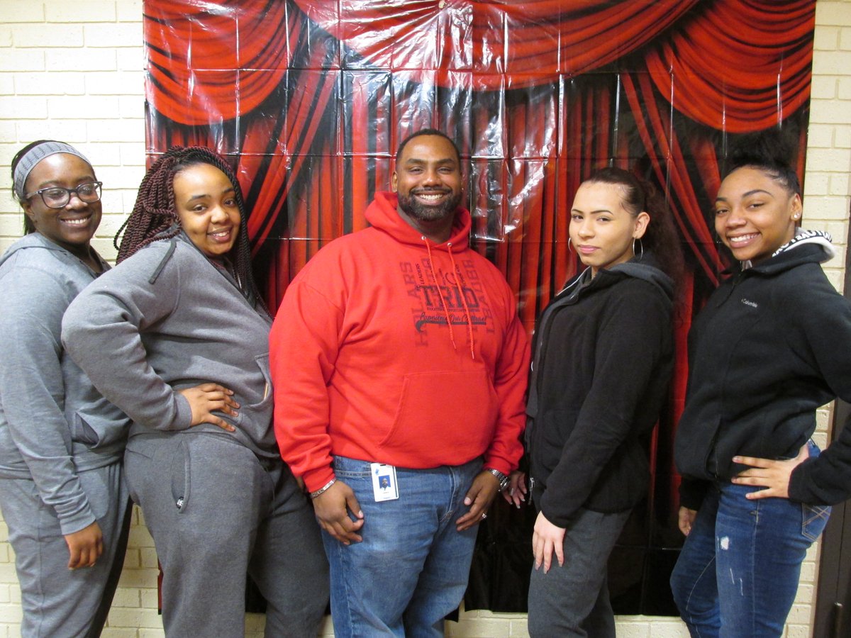 trioeoc_egcc's tweet image. As we wrap up activities for the EGCC - Youngstown Spring '19 Welcome Back Week, we would like to thank everyone who contributed in any way with the TRIO EOC Program Resource Table and all activities available to the students. We look forward to a GREAT semester!!! #TRIOstrong
