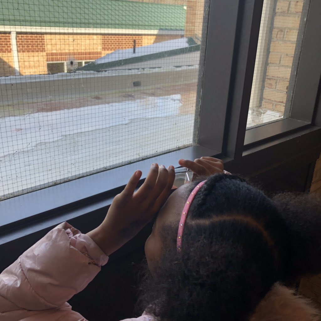 <a href="/GreerElementary/">Greer Geckos</a> Ss exploring light with prisms #scientistsatwork #amazed <a href="/MunseyClass/">Robert Munsey</a> <a href="/k12albemarle/">AlbemarleCountySchls</a>