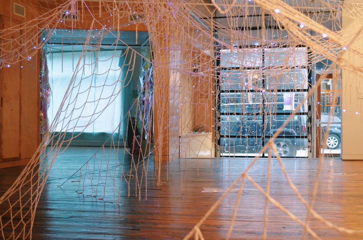 _HOWSpace's tweet image. Did you know...⁣
⁣
HOW Space originally was an old car showroom and garage in the 1930’s! These are the same hardwood floors that have been around since the origin of the space. From automobiles to art, HOW Space has seen it all! ⁣
.⁣
.⁣
.⁣
#HOWSpace #Boone #history