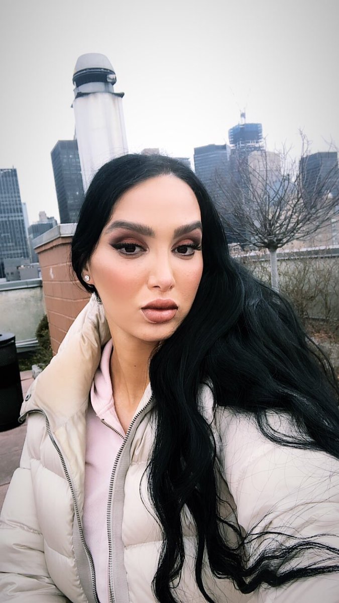 Amy Anderssen's - is a porn model. Video, photos, and biography.