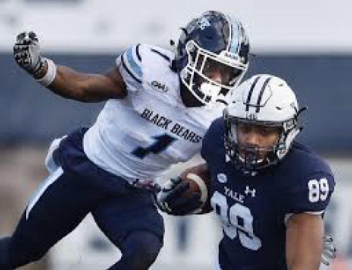 KingMalachi__'s tweet photo. Greatful to receive my 1st Division 1 offer from the University of Maine #GoBlackBears @CoachKeyte @UMCoach_Ryan https://t.co/OdbFmYQzYZ