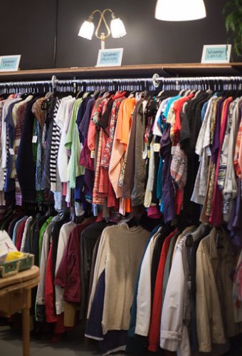 KellysCornerOak's tweet photo. Our women's consignment section is growing. New styles arriving daily.
#womensconsignment #childrensconsignment #upcycle #babyclothes #womensresale #consignment #oaklandloveit https://t.co/kVhsD3TWzN