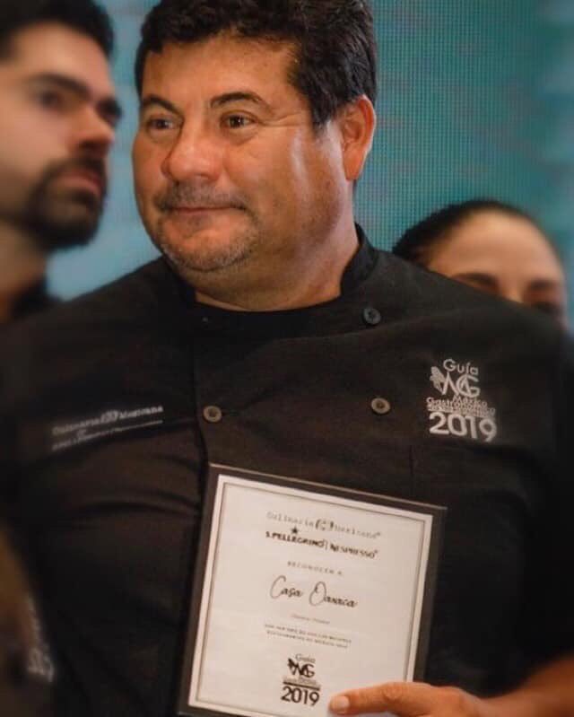 ruizolmedojesus's tweet photo. Con orgullo estuvimos presentes en el reconocimiento de los 120 mejores restaurantes de México 2019, galardón otorgado por la Guía México Gastronómico, felicidades a todos los premiados.
#CASAOAXACA
#PITIONA
#ORIGEN
#QUINCELETRAS
#CRIOLLO https://t.co/2IQYK0O8YR