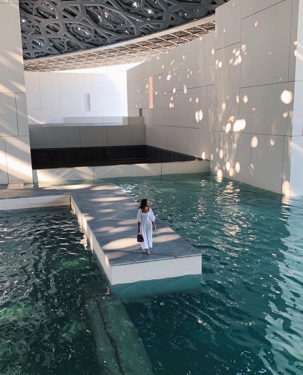 BRB booking flights to Dubai 😍Where is your dream destination?! #BeGrander 
// Image via <a href="/chrissyford/">Chrissy Rutherford</a>