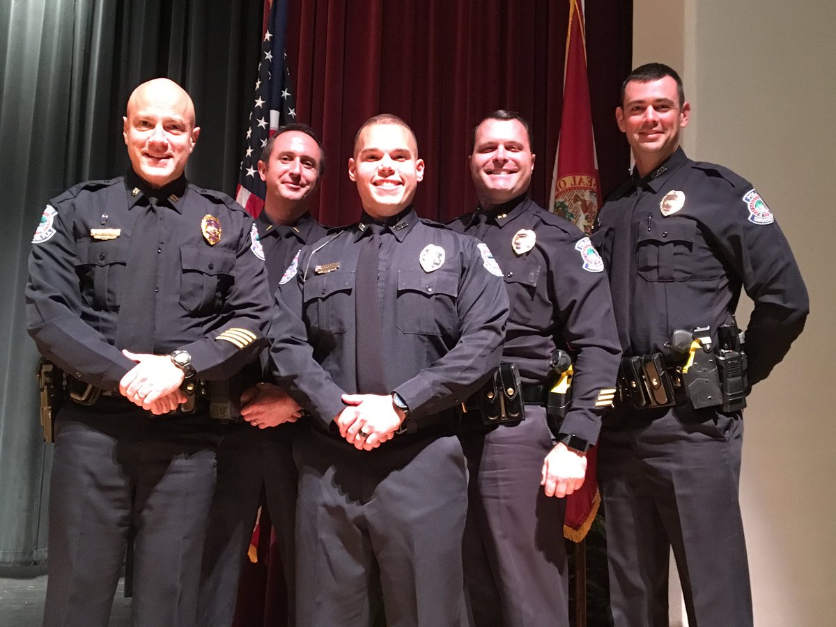 SarasotaPD's tweet photo. A big congratulations to this young man!  Recruit William Garcia graduated tonight from @ManateeTech Academy.  He’ll begin our Agency Specific Training very soon to learn the skills he needs to serve and protect the @CityofSarasota.  Congratulations &amp; bravo!  #LESM #Sarasota https://t.co/jKWvD3ZfVG