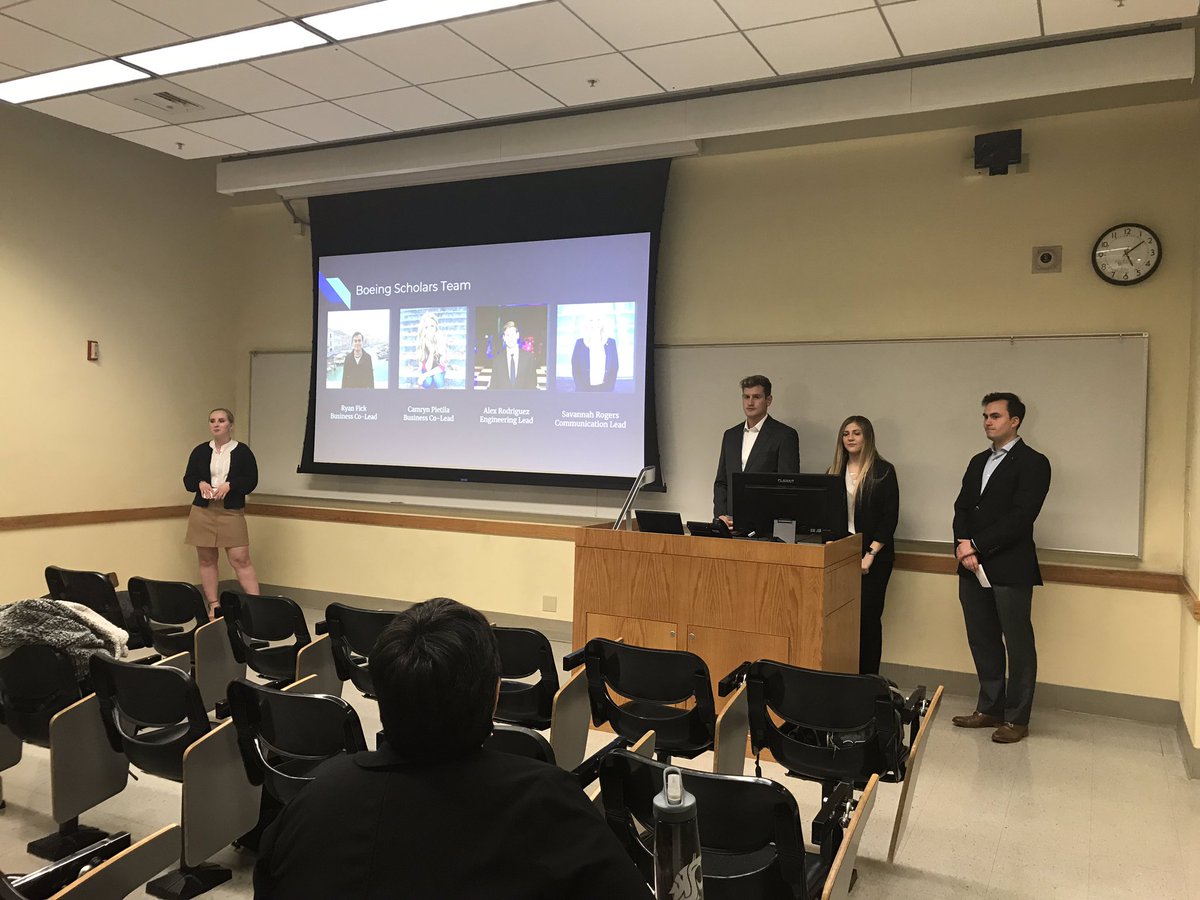 Prof_KDJ's tweet photo. @wsuVOILAND, @CarsonCollege and @MurrowCollege @Boeing scholars presenting their design solutions in Dr. Lynne Cooperβs class #DesignThinking #solvingProblemsCollaboratively #shatteringSilos https://t.co/ufJ9GW57pG