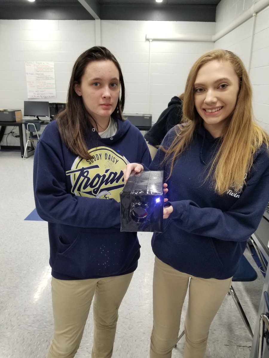 SDMS_VWeLab's tweet image. May just look like one little light to you but these awesome girls went from no wiring or coding experience to a flashing light for their camera! Little help with the coding but the rest was their drive, effort, and perseverance. 
#LetThem
@VWeLabs 
@PEFinnovation 
#HCDEengage