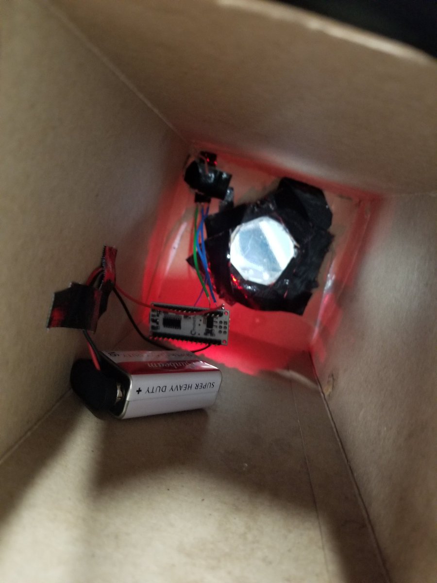SDMS_VWeLab's tweet image. May just look like one little light to you but these awesome girls went from no wiring or coding experience to a flashing light for their camera! Little help with the coding but the rest was their drive, effort, and perseverance. 
#LetThem
@VWeLabs 
@PEFinnovation 
#HCDEengage