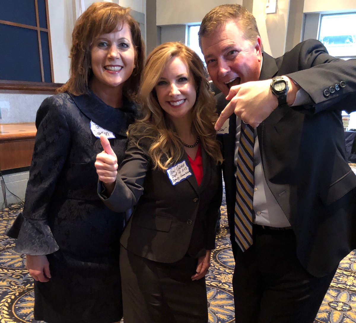 tamiculver's tweet photo. If you do it right a friendship develops. Can honestly say seeing @scottdawson & his wife Tarra were a bright spot in the week. Great to see them again and catch up. Shining examples of doing it right!!! #AlwaysDoItRight https://t.co/2Sg9wEXlpB