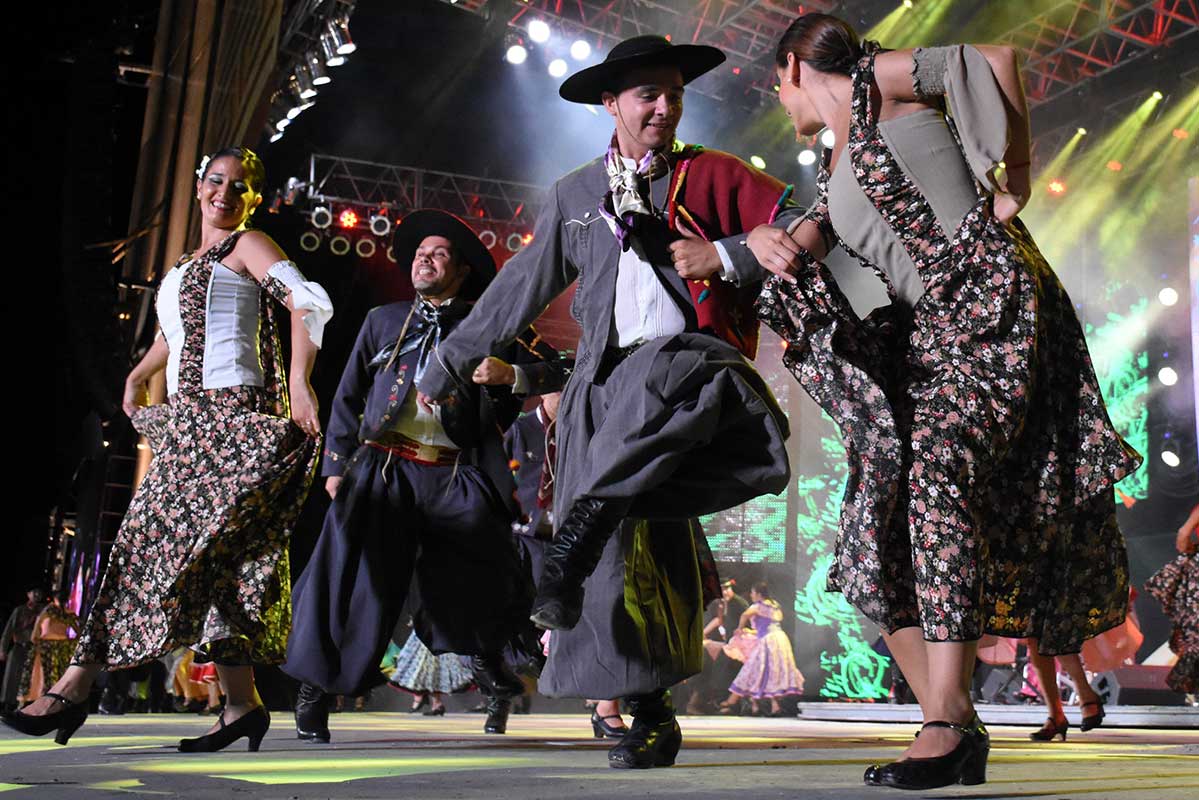 Planificá tu verano con nuestro mapa interactivo. Una guía de todos los festivales de nuestro espacio que se estarán celebrando esta temporada. Música, gastronomía y fiestas para toda la familia.

Ingresá acá: comupro.org/planifica-tu-v…