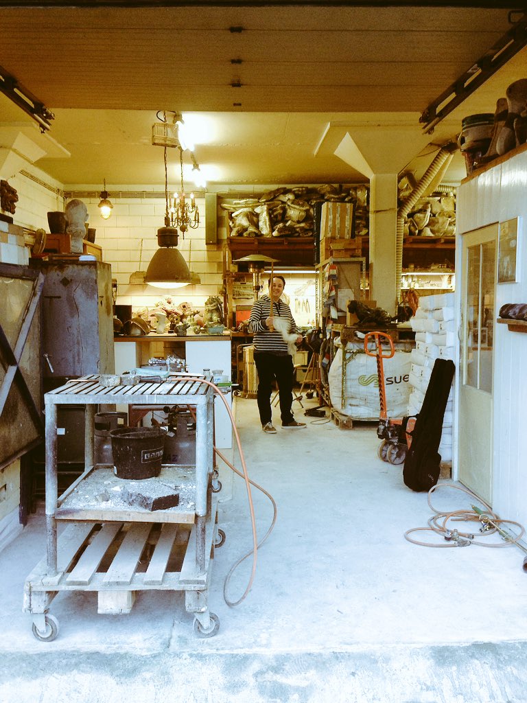 prehistoryRMO's tweet photo. Today visited a bronze smith in Arnhem with #Sidestone's Karsten Wentink to talk about making a number of @RM_Oudheden #OmmerschansSword replicas. He clearly was impressed with the wooden mold made by Jeroen Zuiderwijk https://t.co/87spYyArut