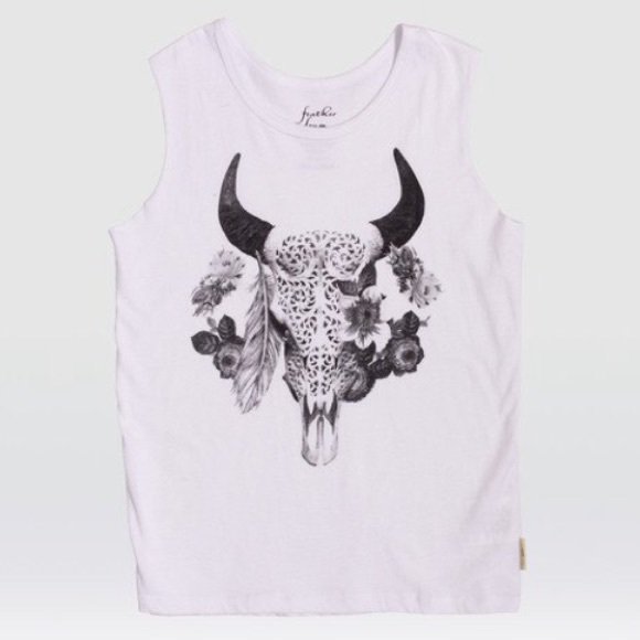 condemnedfree's tweet photo. So good I had to share! Check out all the items I'm loving on @Poshmarkapp #poshmark #fashion #style #shopmycloset #featherdrum #nau #31philliplim: https://t.co/qnGvvteLrT https://t.co/zphdtosGx7