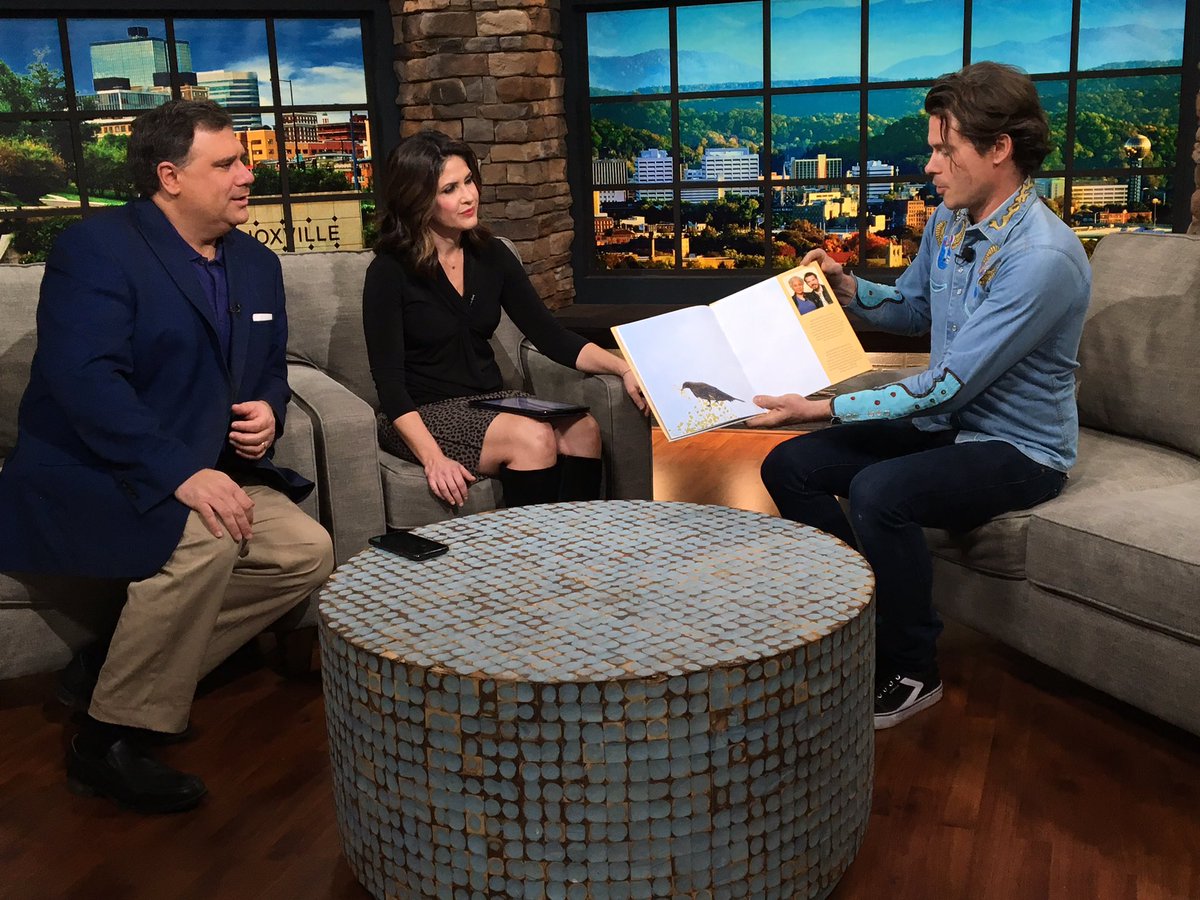 jnbeatlefan's tweet photo. Delighted to have #KetchSecor of @crowmedicine on @wbir — talking about his new children’s book, Lorraine, The Girl Who Sang the Storm Away.
He’ll be signing at 6 tonight at Union Avenue Books in downtown Ktown. https://t.co/aFN6WBXNAG