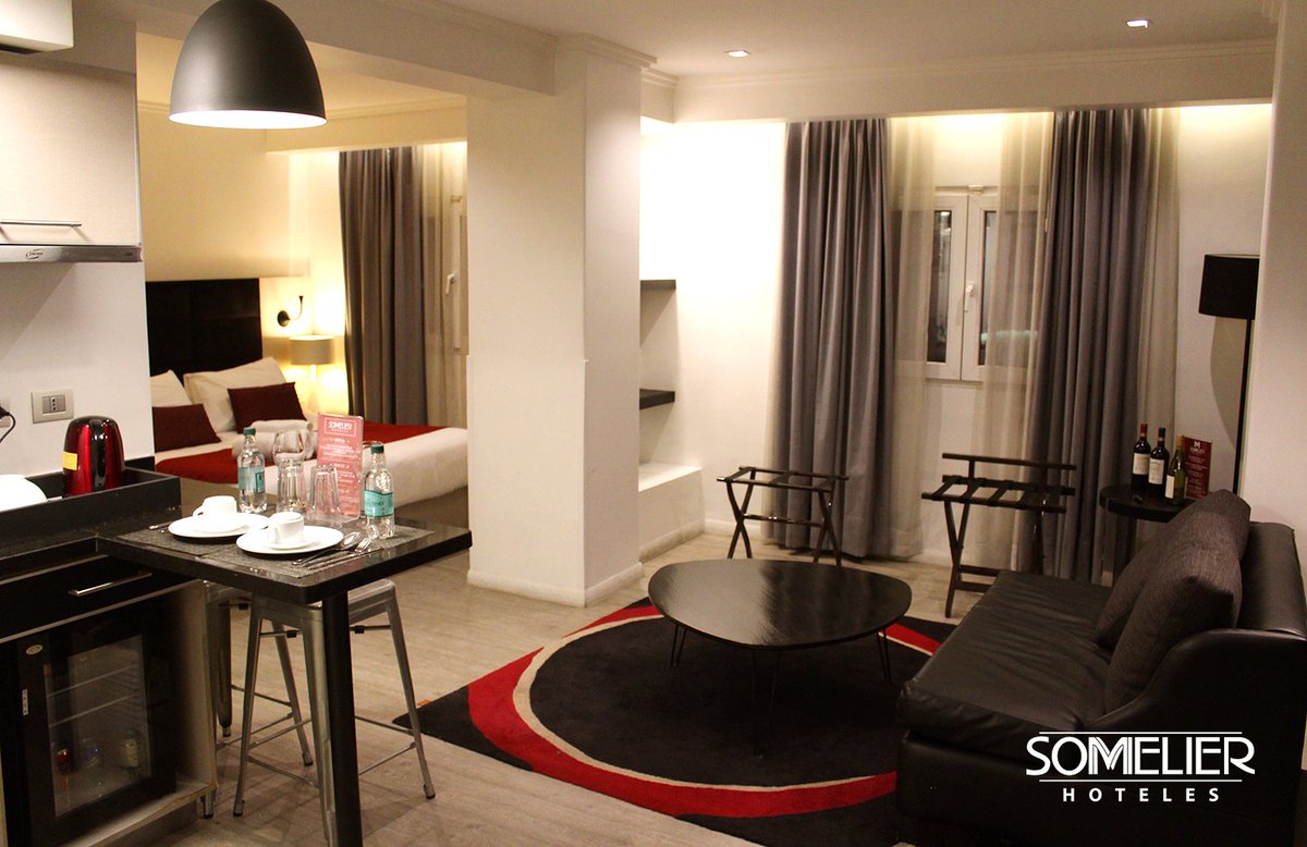 HSommelier's tweet photo. Lo necesario para tu estadía se encuentra en #SommelierHotel.
📍 Agustinas 694, Santiago.
https://t.co/p1zG3cg8tO
.
.
#Santiago #Chile #Tour #Hotel #Viaje #Ciudad #Enjoy #Instagood #Hotel #hotelsuite #travelgram https://t.co/tkRpYqQ7VD