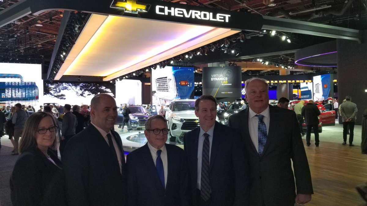 GovMikeDeWine's tweet photo. Lt. Gov. Jon Husted and I are at the #DetroitAutoShow w/ #Lordstown Mayor Arno Hill and James Dignan and Sarah Boyarko from @ywchamber. We'll be having a very important conversation with @GM tomorrow to discuss the future of the automotive industry in the #Youngstown area. https://t.co/fncBgfve2j