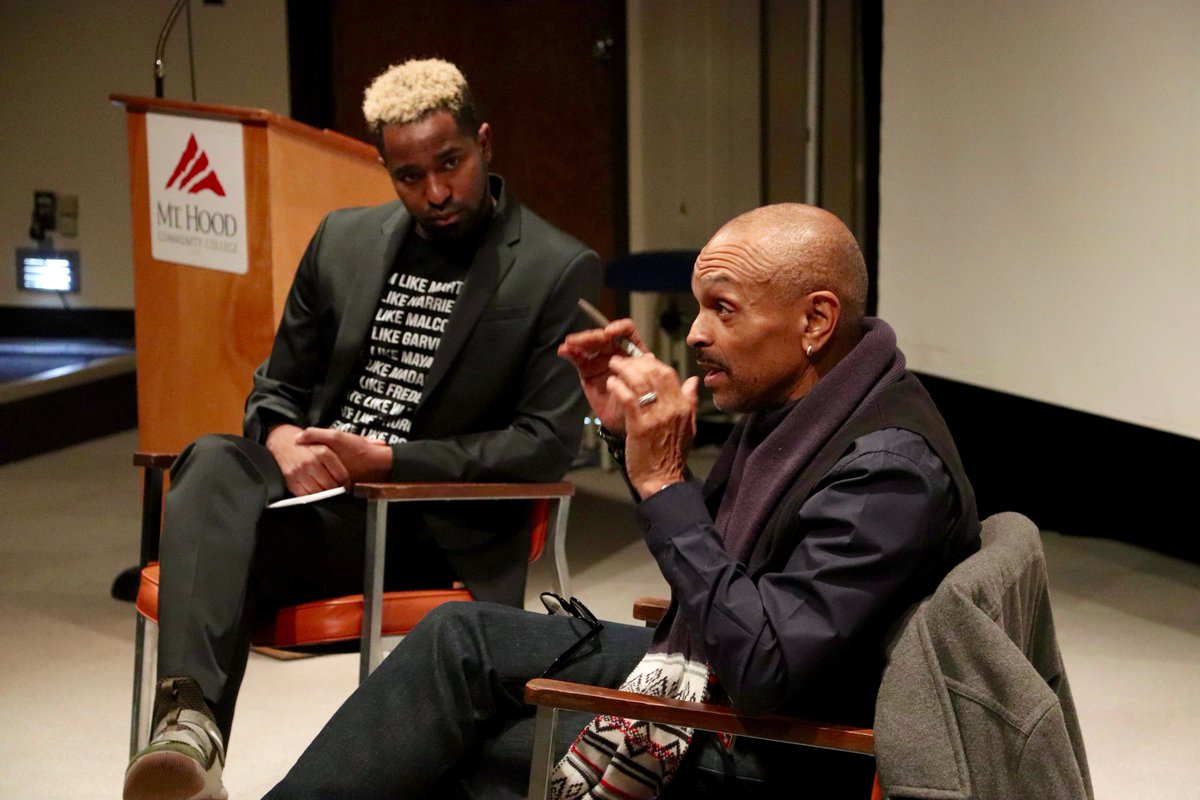 MtHoodCommunity's tweet image. Thank you to @larrymorgan503 for coming by today to give our MLK Day celebration keynote! Your words were inspiring and it was amazing to hear your story. #mlkday