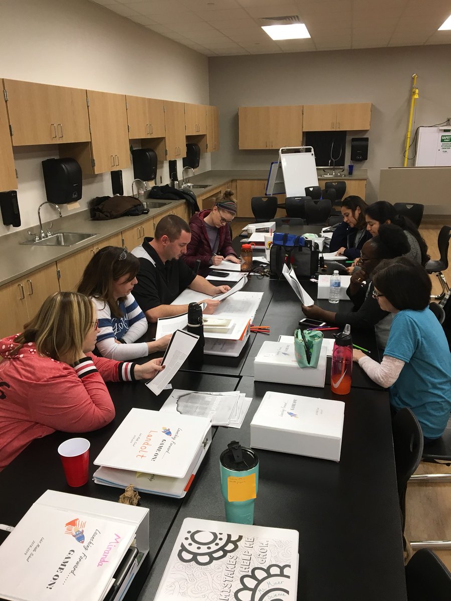 LobitMS's tweet image. Jigsaw activity about behavior and consistent consequences during PLC!!
#alwayslearning