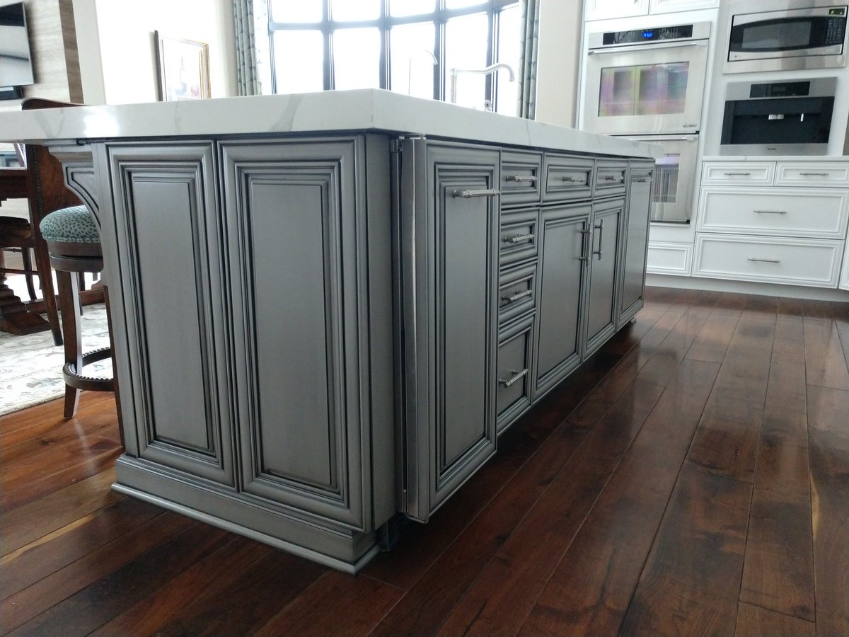 Allsup_Painting's tweet photo. Freshly finished using @DVWoodCoatings conversion varnish. https://t.co/Hzi1M6KbiI