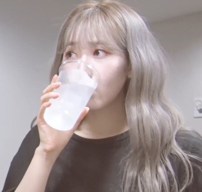 SNBMUSE's tweet photo. yall knew the drill. if u come for gfriend, gfriend curse WILL come back to fuck u up uwu 

#OhMesSuspensionParty #ohmesisoverparty https://t.co/GeiuiaTtNB