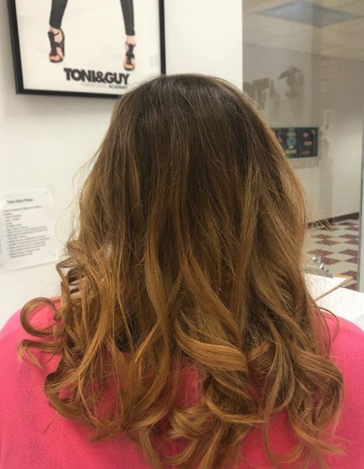 ToniGuyWashPA's tweet photo. Check out this balayage that @hairbyriley84 did this week. We love it! Tag us in your work to be featured.
#ToniGuy #ToniGuyWashington #ToniGuyWashingtonPA #ToniGuyUSA #Balayage #HairStyle #HairDesign #Cosmo #Cosmetology #CosmetologyProgram #CosmetologySchool #Cosmetologist https://t.co/8xAn6AuHMx