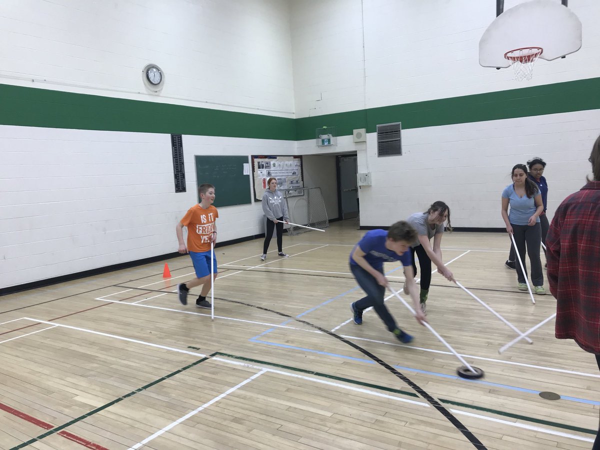 Grade8JDH's tweet photo. Rocking the ringette @JDHodgsonES #healthytldsb @GervzMike https://t.co/0iJugaFVRK